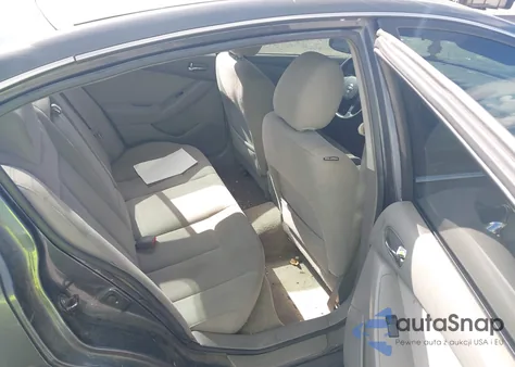 2010 Nissan Altima 2.5 S из США, поврежденный, VIN 1N4AL2AP3AN479558